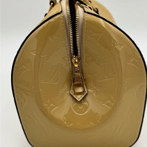 Louis Vuitton Alma BB Monogram Vernis patent-finish...